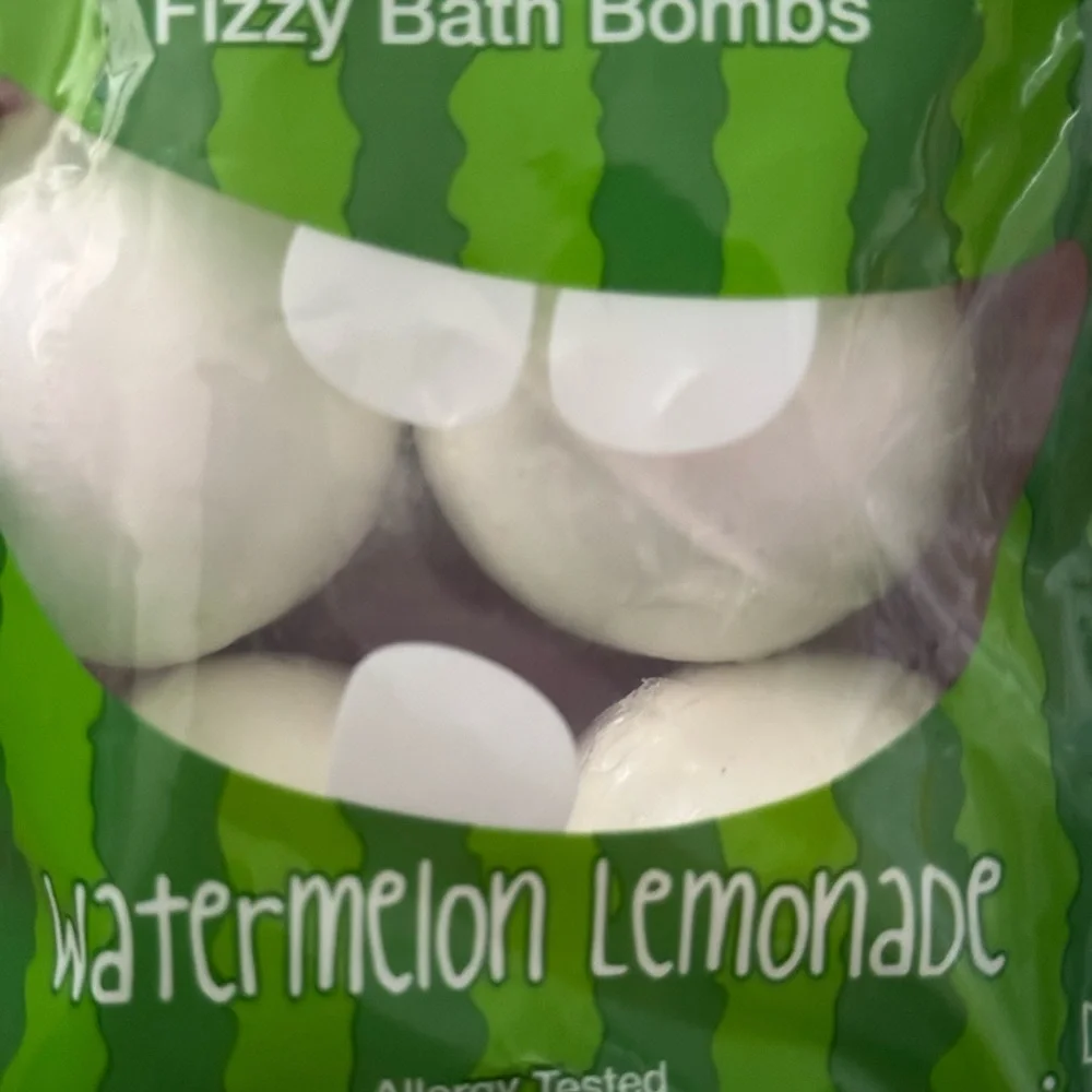 New RAW SEA KIDS Six Watermelon Lemonade Fizzy Bath Bombs